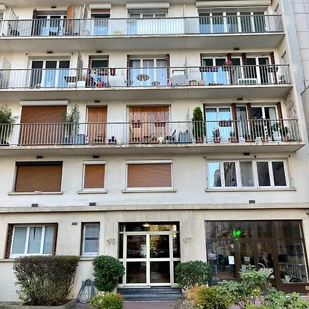 Tour Eiffel Lecourbe Apartamento *